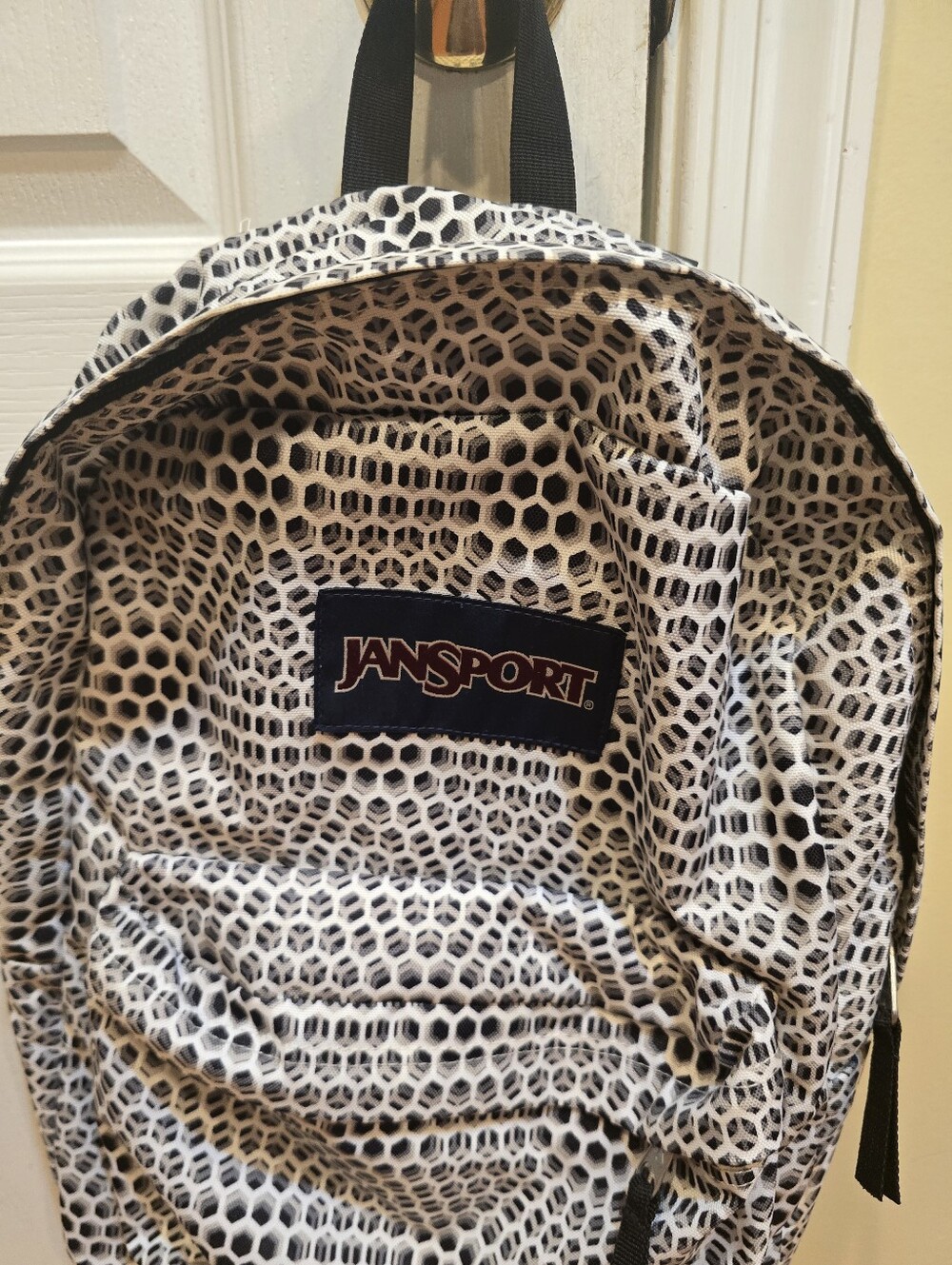 New JanSport Unisex SuperBreak Backpack Black/White Urban Optical Colorway - Picture 2 of 8